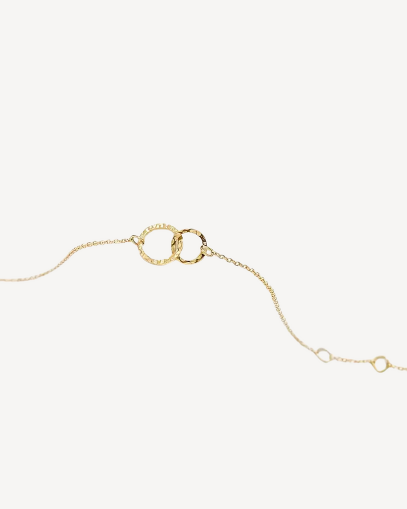 Sleek Circles Elegantes vergoldetes Armband